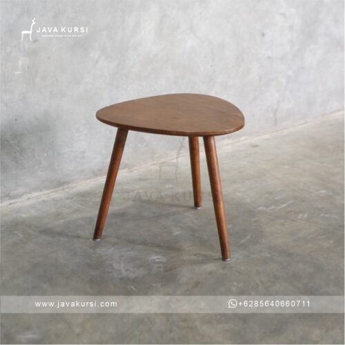 coffee table jati segitiga, meja kopi jati segitiga, coffee table kayu jati, meja tamu minimalis, meja tamu segitiga, meja kopi modern, meja ruang tamu jati, furniture kayu jati, meja kopi elegan, furniture Jepara, meja tamu natural, coffee table minimalis. java kursi