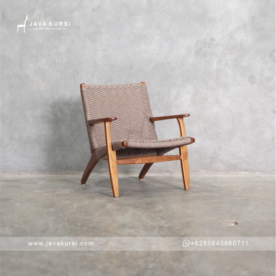 Lounge Chair Kursi Santai Jati Anyaman lounge chair jati anyaman, kursi santai jati, kursi santai anyaman, lounge chair kayu jati, kursi lounge minimalis, kursi jati modern, kursi kayu anyaman, furniture kayu jati, kursi santai elegan, furniture Jepara, kursi ruang santai, kursi natural minimalis, JAVA KURSI