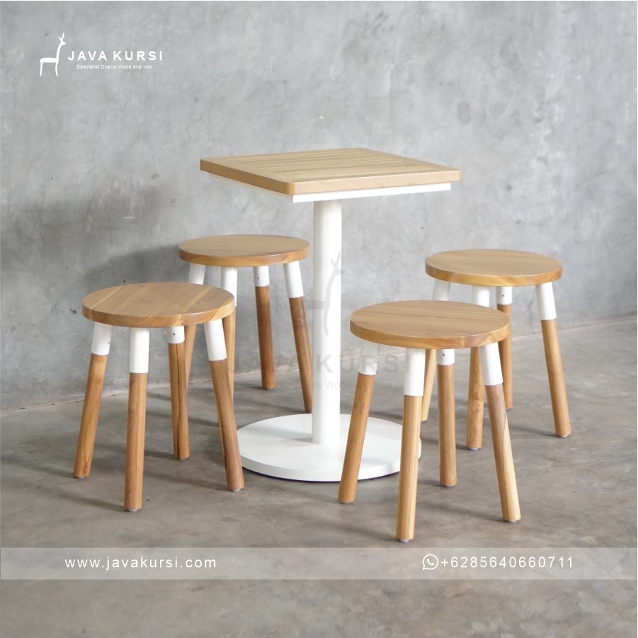 Set Meja Kursi Cafe Besi Kombinasi Jati set meja kursi cafe besi kombinasi jati, meja kursi cafe jati, meja cafe besi, kursi cafe kayu jati, set furniture cafe, meja kursi cafe minimalis, furniture cafe industrial, meja kursi restoran, meja cafe kayu jati, furniture Jepara, set meja makan cafe, meja kursi cafe modern, java kursi