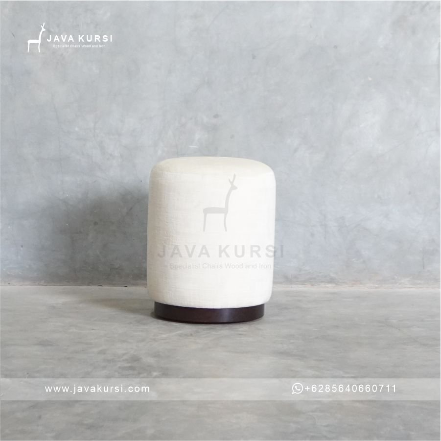 stool bulat minimalis, stool bulat jok, stool kayu minimalis, kursi stool bulat, stool cafe minimalis, stool cafe, stool dudukan empuk, kursi bulat minimalis, stool kayu Jepara, furniture minimalis, Stool Bulat Jok Minimalis
